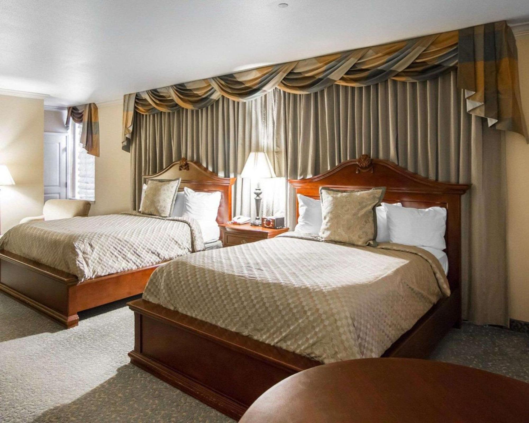 Liberty Hotel, Ascend Hotel Collection Cleburne Esterno foto