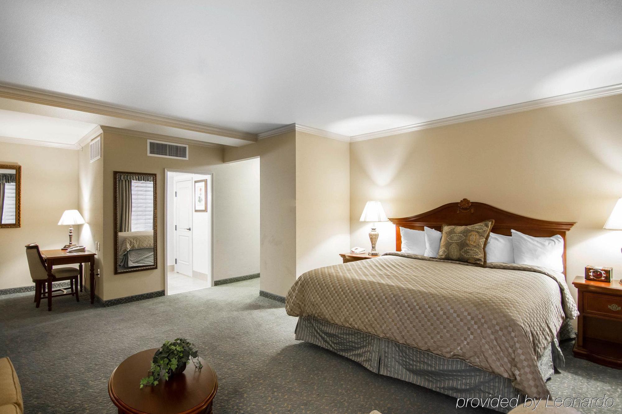 Liberty Hotel, Ascend Hotel Collection Cleburne Esterno foto